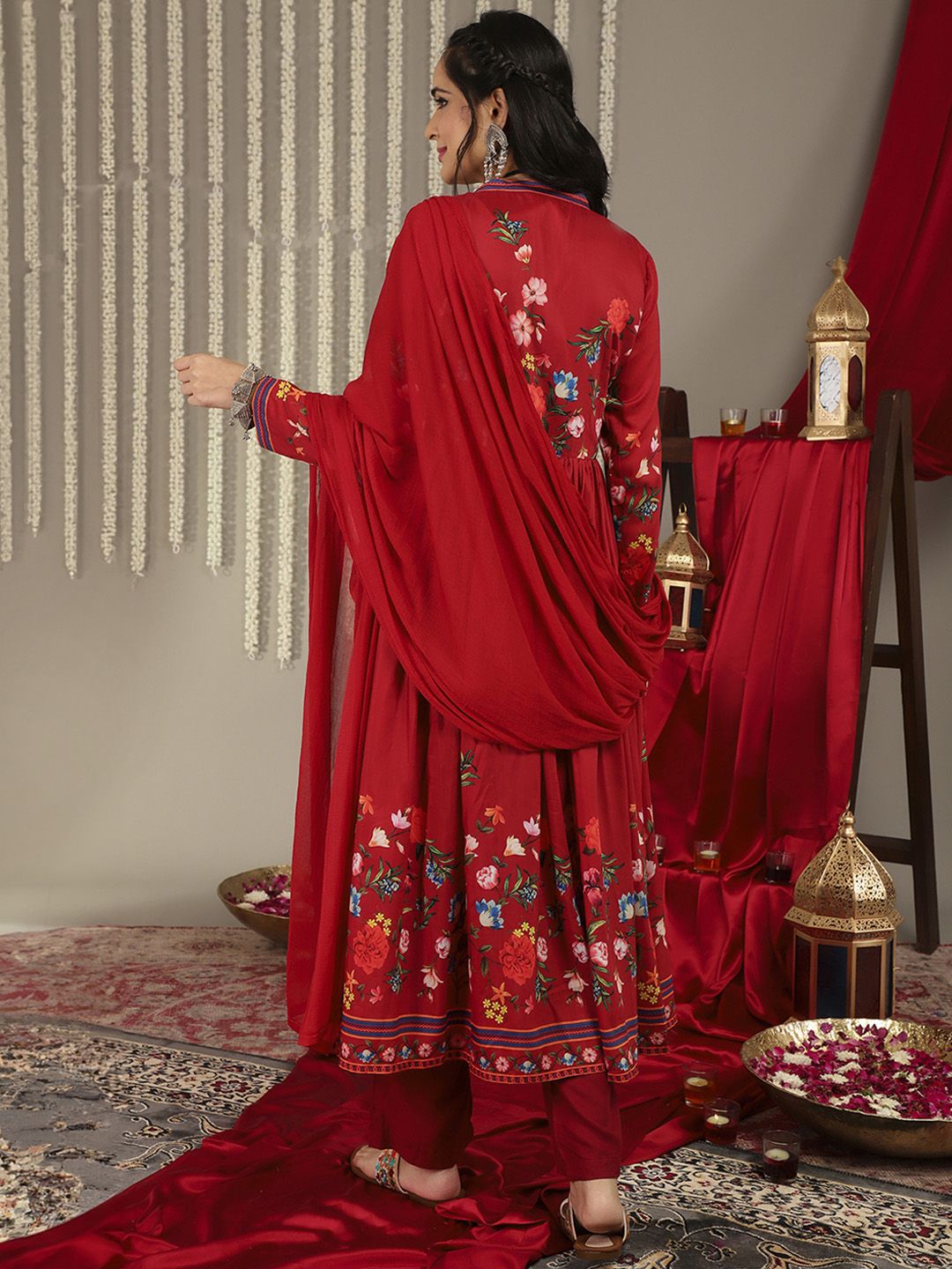 Dhiyona VA Women'sFloral Printed Empire Kurta with Trousers & With Dupatta