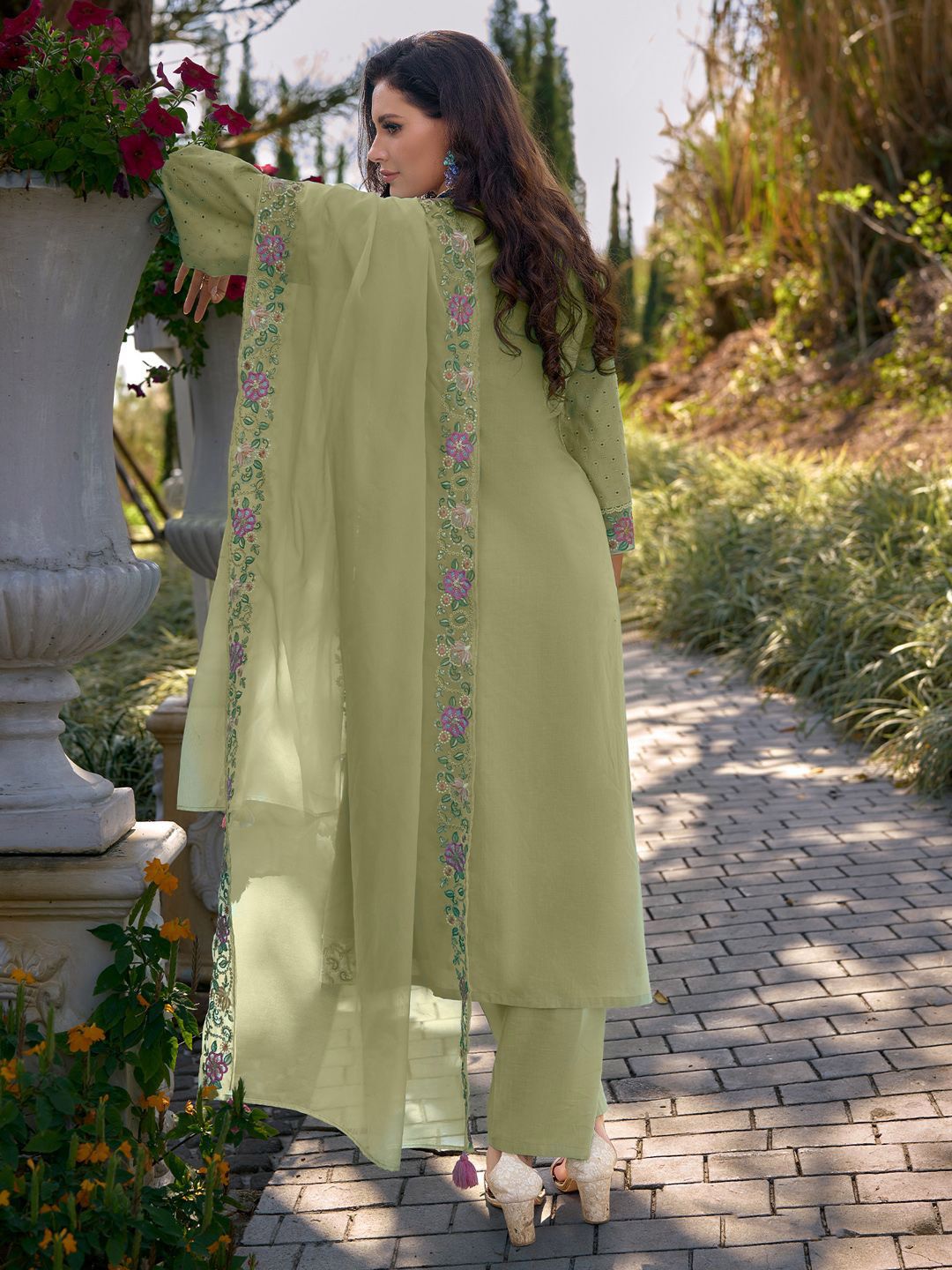 Women Floral Embroidered Regular Sequinned Cotton Kurta with Trousers & Dupatta