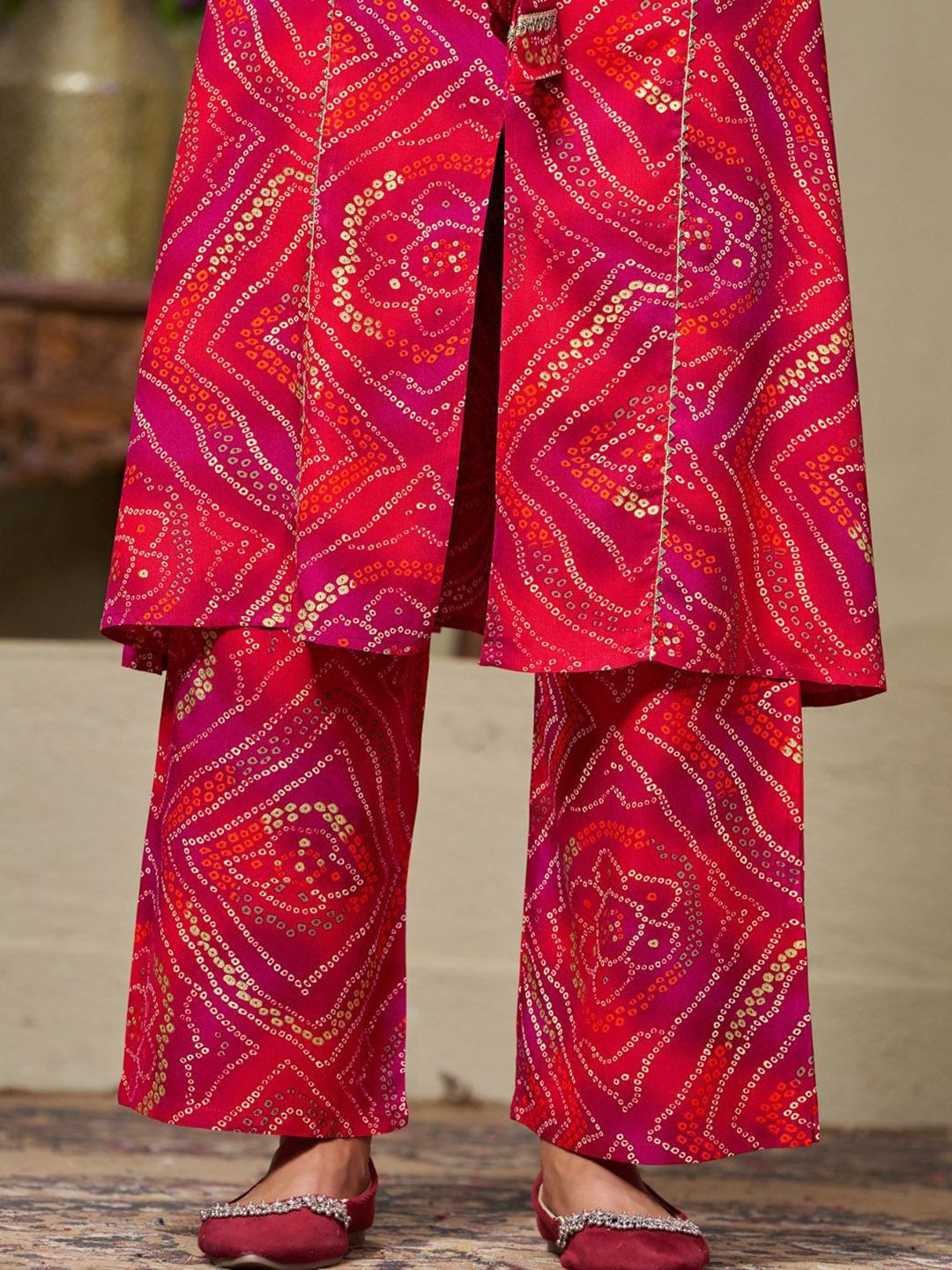 Dhiyona SN Women's Bandhani Printed Sequinned Kurta with Palazzo & Dupatta