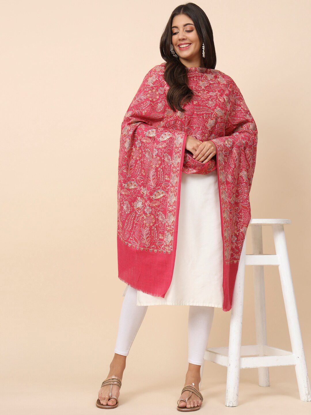 Dhiyona PA Women Floral Embroidered Pure Woollen Shawl