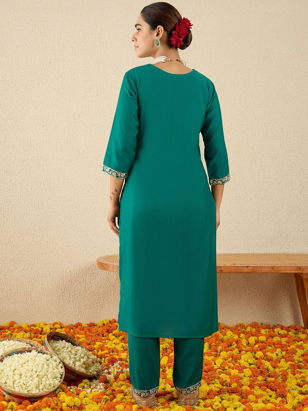 Women Ethnic Motifs Embroidered V-Neck Regular Sequinned Kurta with Trousers