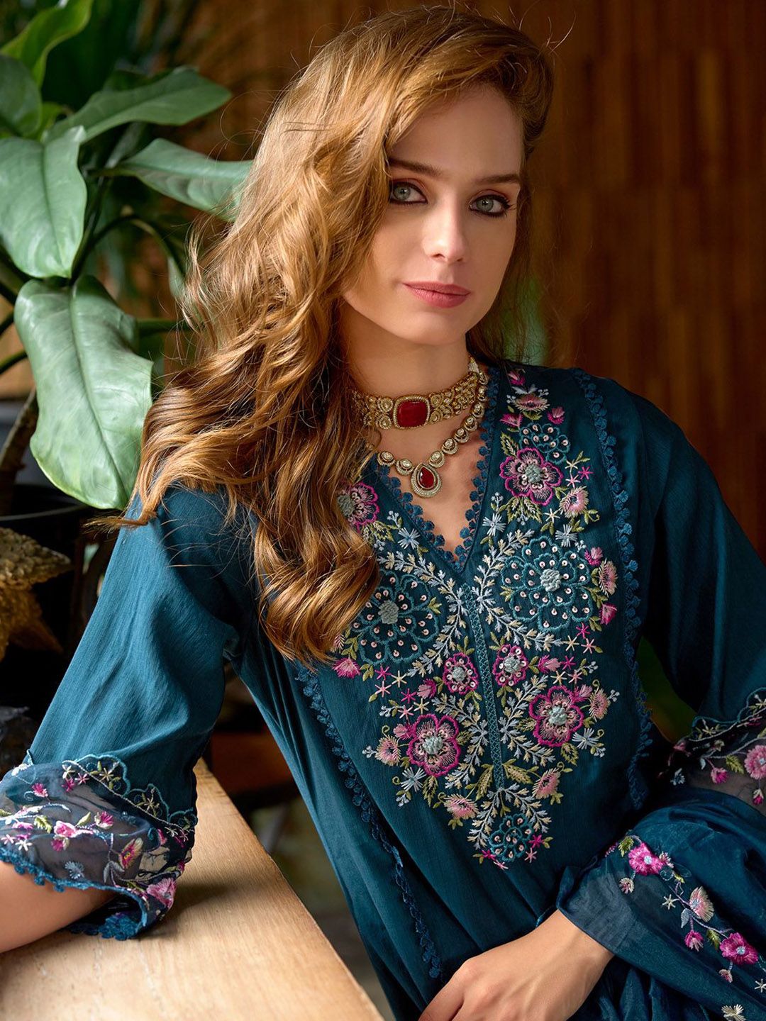 Women Floral Embroidered Panelled Sequinned Kurta with Trousers & Dupatta