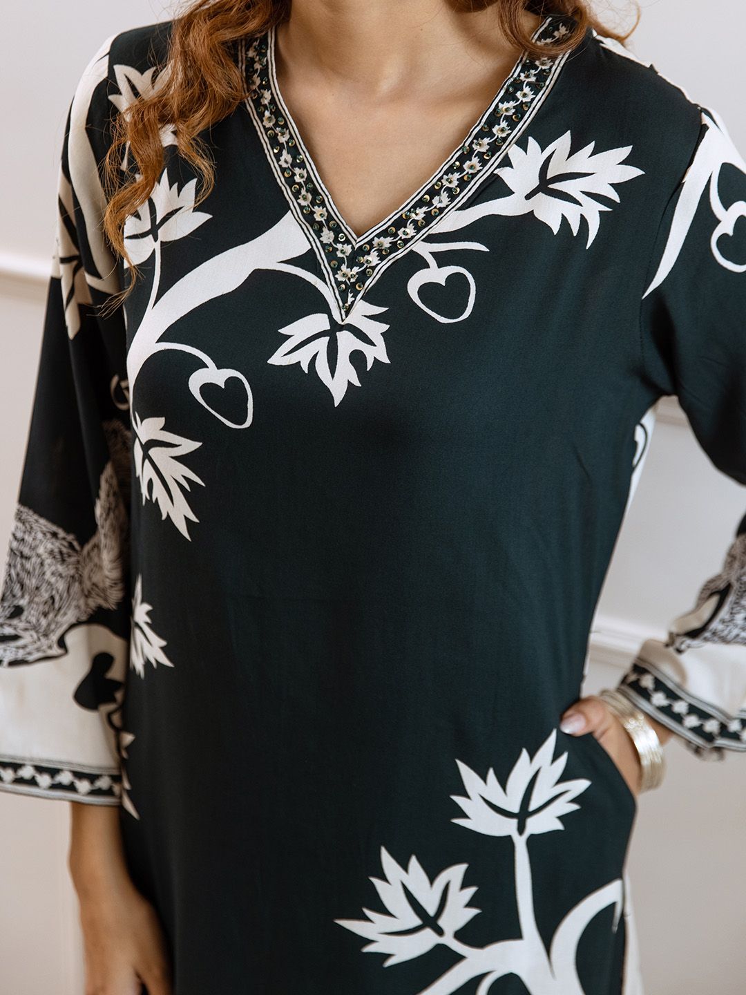 Dhiyona IS Women's Floral Printed V-Neck Flared Sleeves Straight Kurta With Palazzos