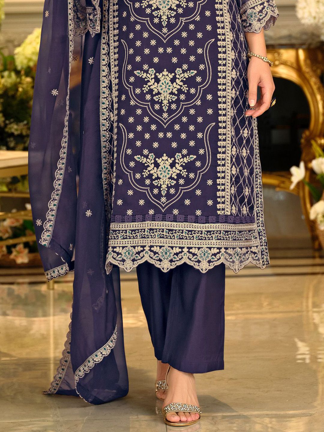 Ethnic Motifs Embroidered Sequinned Kurta with Trousers & Dupatta
