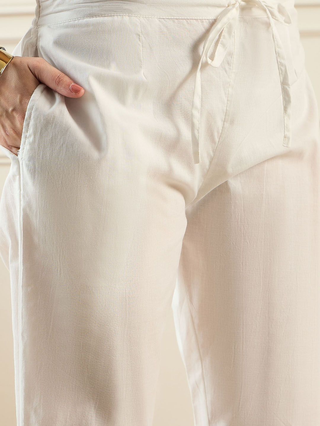 Dhiyona IE Women Off White Kurta Sets