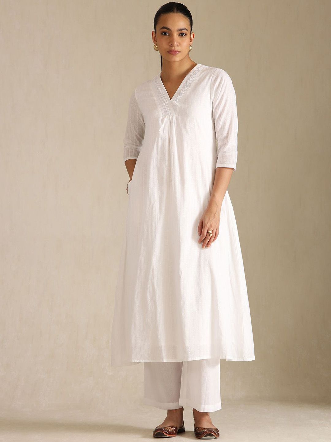 Dhiyona SO Women's Women Embroidered Tiered Kurta with Palazzos
