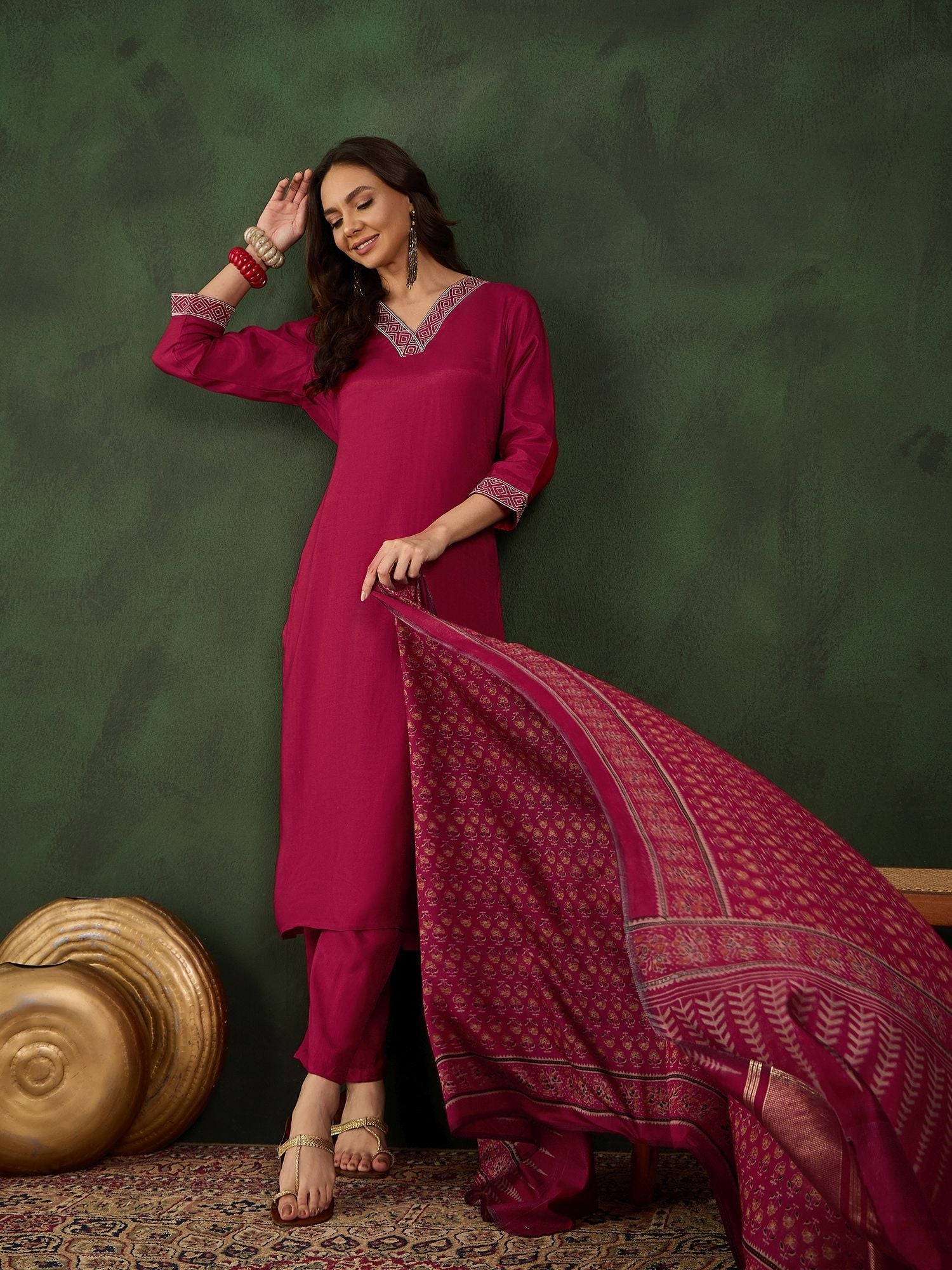 Dhiyona SN Women's Thread Work V-Neck Kurta With Trousers & Dupatta
