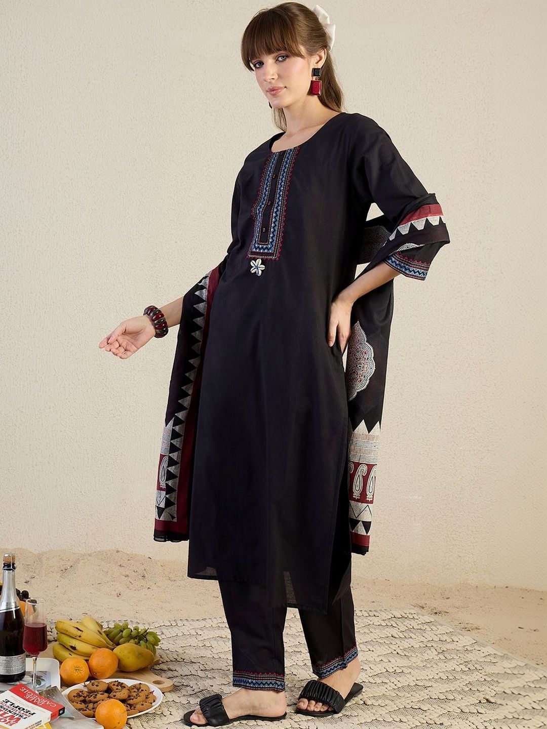 Women Ethnic Motifs Embroidered Regular Thread Work Pure Cotton Kurta with Trousers & With Dupatta
