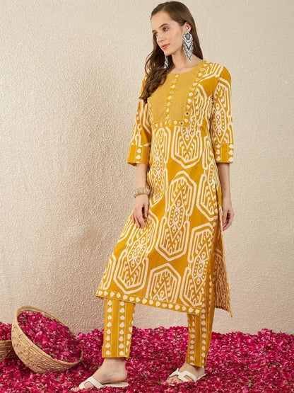 Women Printed Regular Mirror Work Pure Cotton Kurta with Trousers