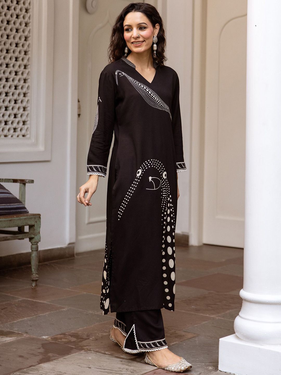 Dhiyona IE Printed Three-Quarter Sleeves Tunic With Trouser