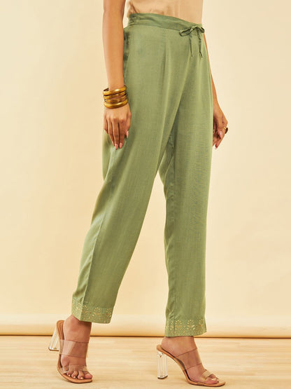 Dhiyona SO Women's Floral Embroidered Regular Sequinned Kurta With Trousers