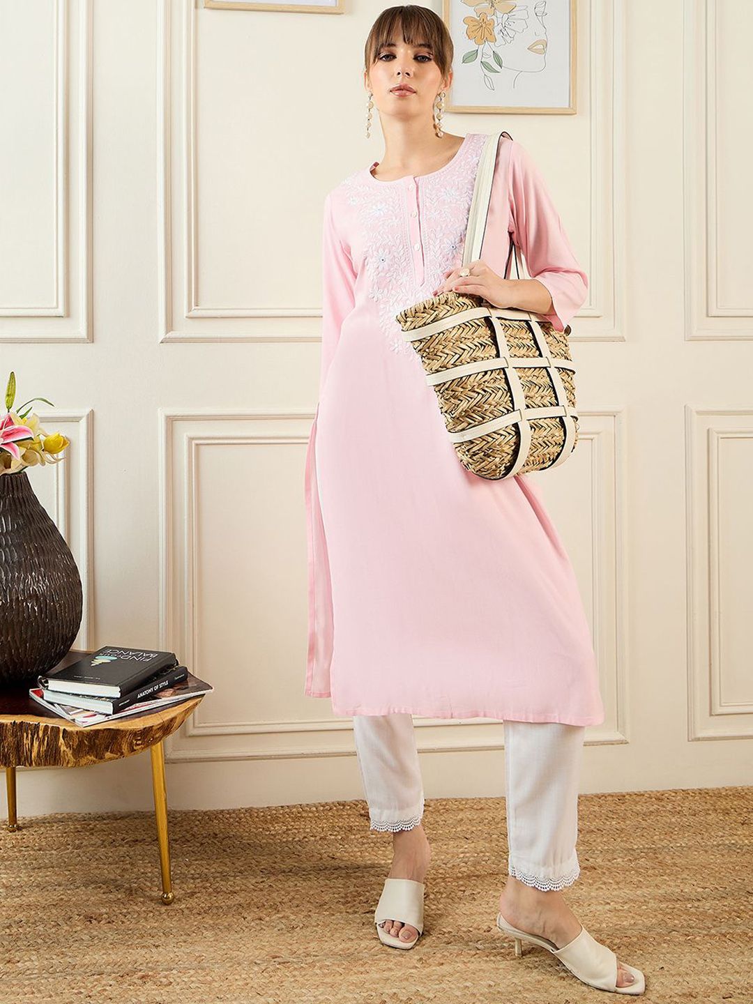 Dhiyona IE Floral Yoke Design Round Neck Thread Work Straight Kurta