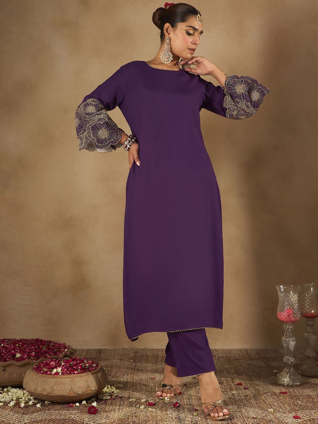 Women Floral Embroidered Regular Kurta with Trousers