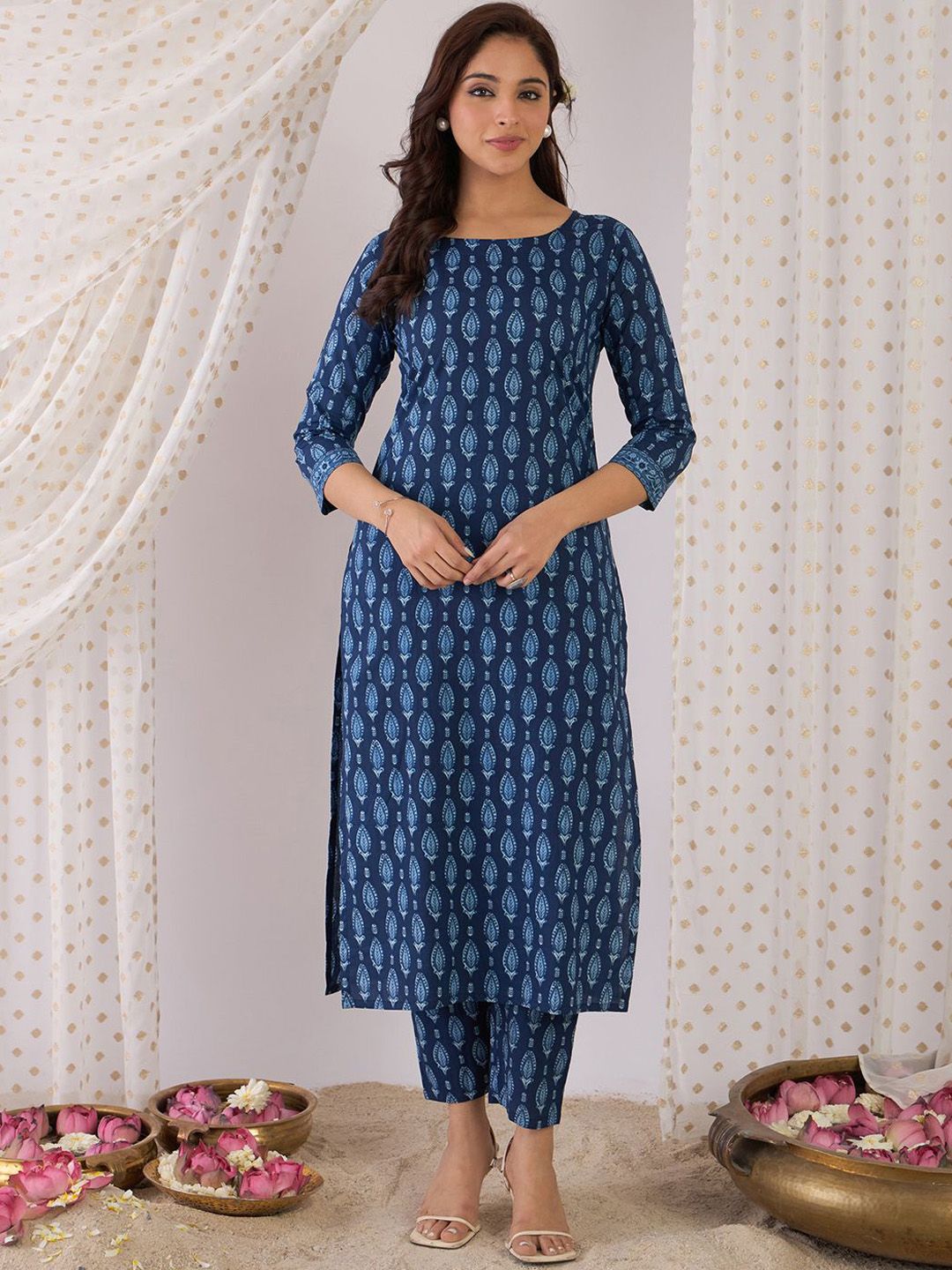 Dhiyona IE Floral Printed Pure Cotton Straight Kurta With Trousers