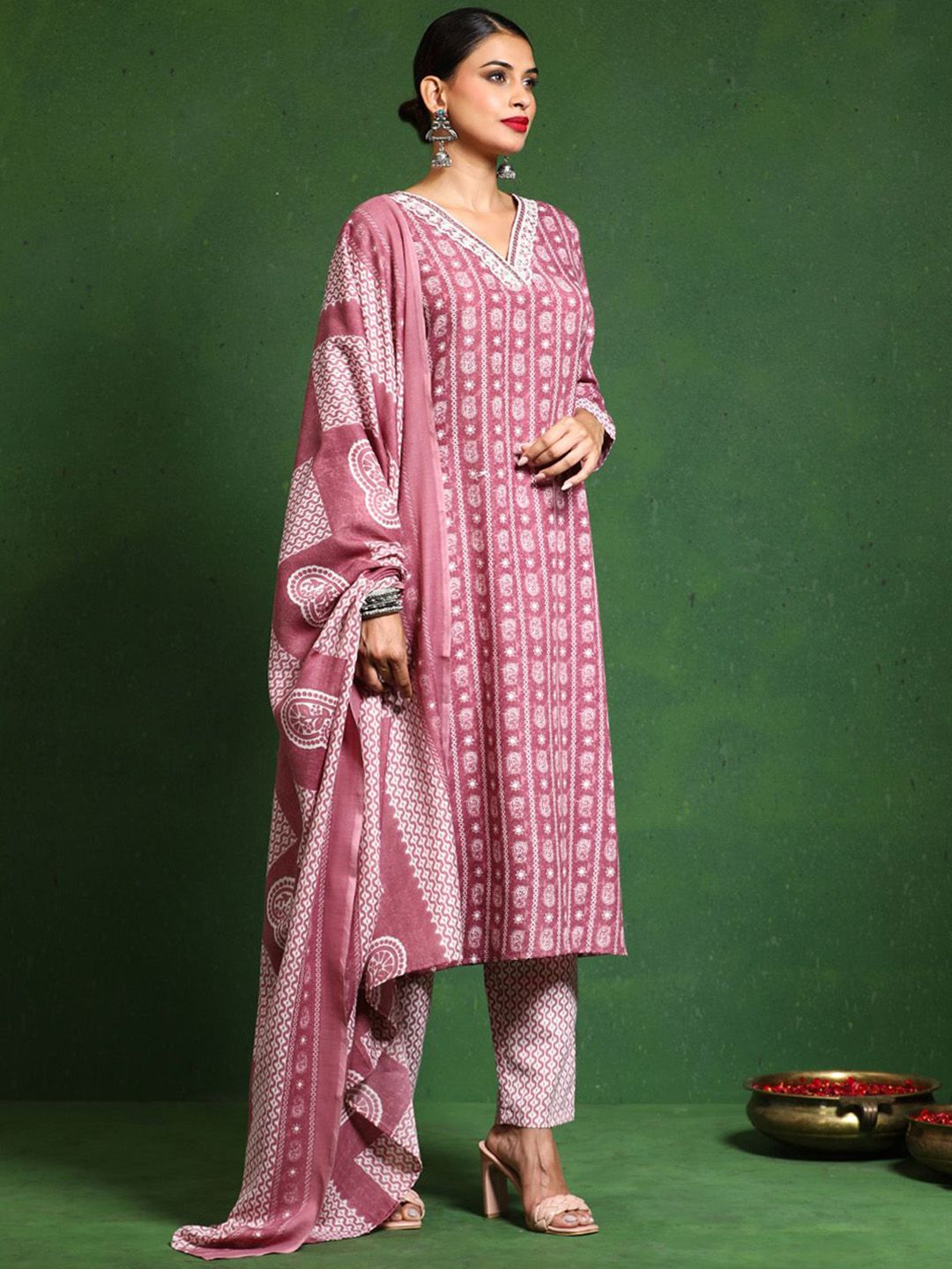 Dhiyona VA Women's Printed Regular Kurta with Trousers & With Dupatta