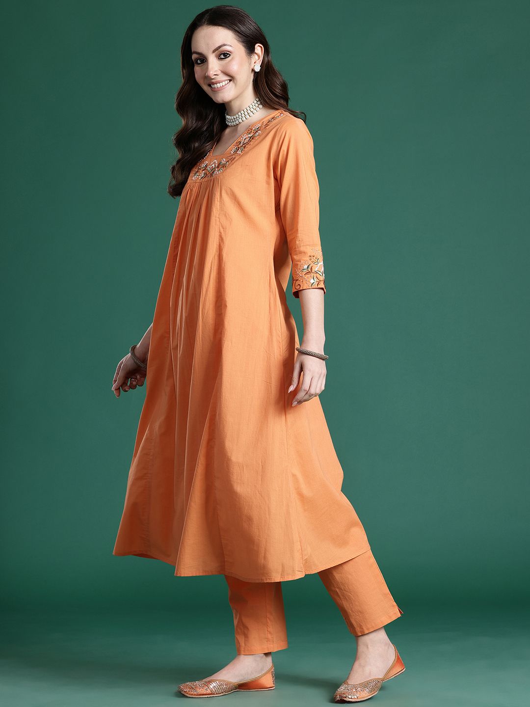 Ethnic Motifs Embroidered Pure Cotton Kurta with Trousers