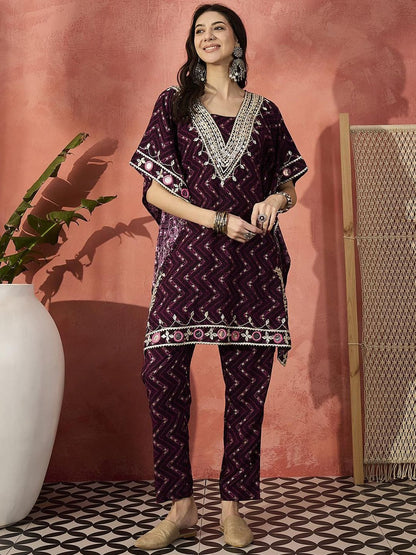 Dhiyona IS Women's Geometric Printed V-Neck Gotta Patti Kaftan Kurti With Trousers