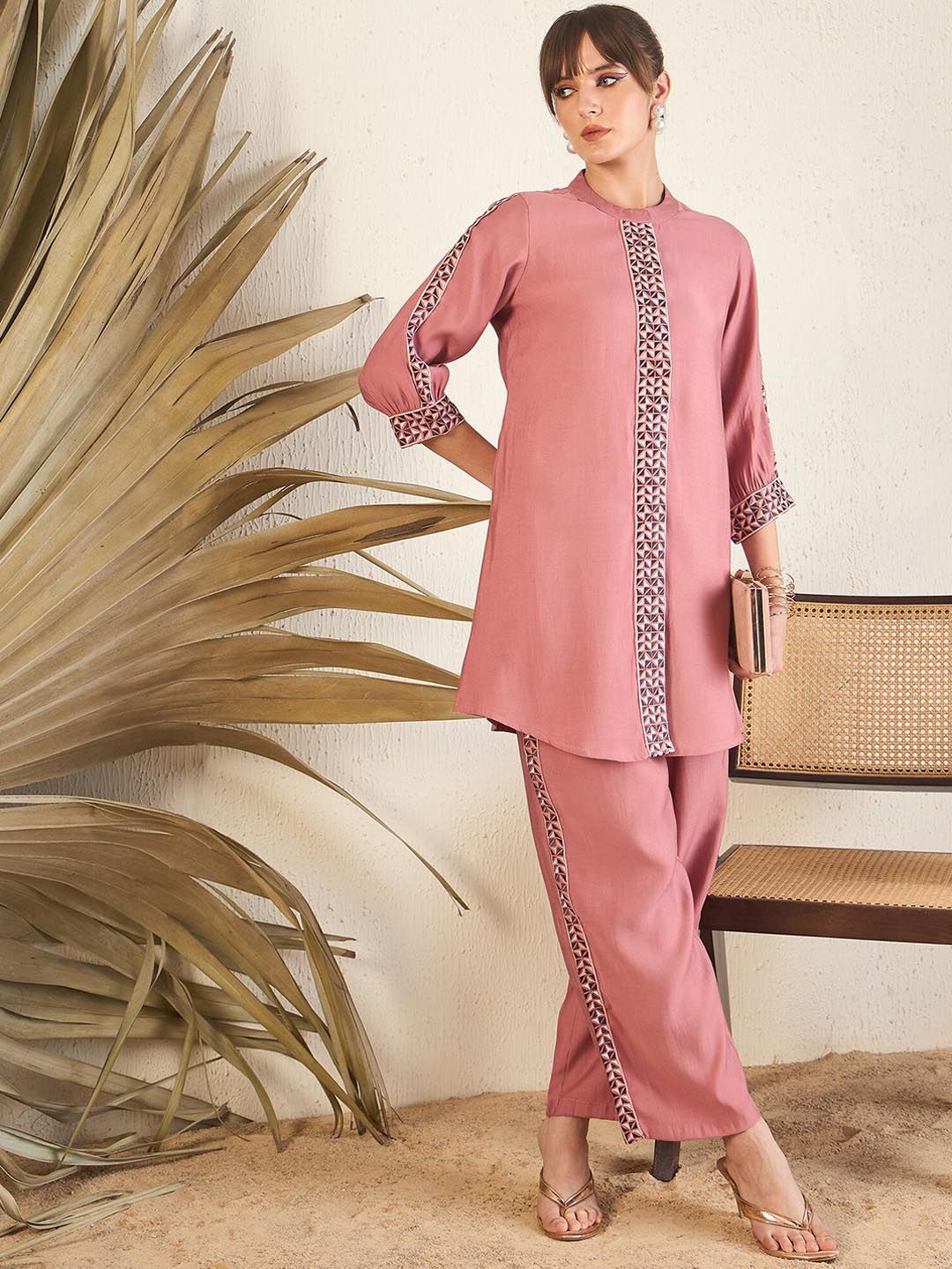 Pink Floral Printed Above Knee Shirt Collar Straight Kurta With Trouser