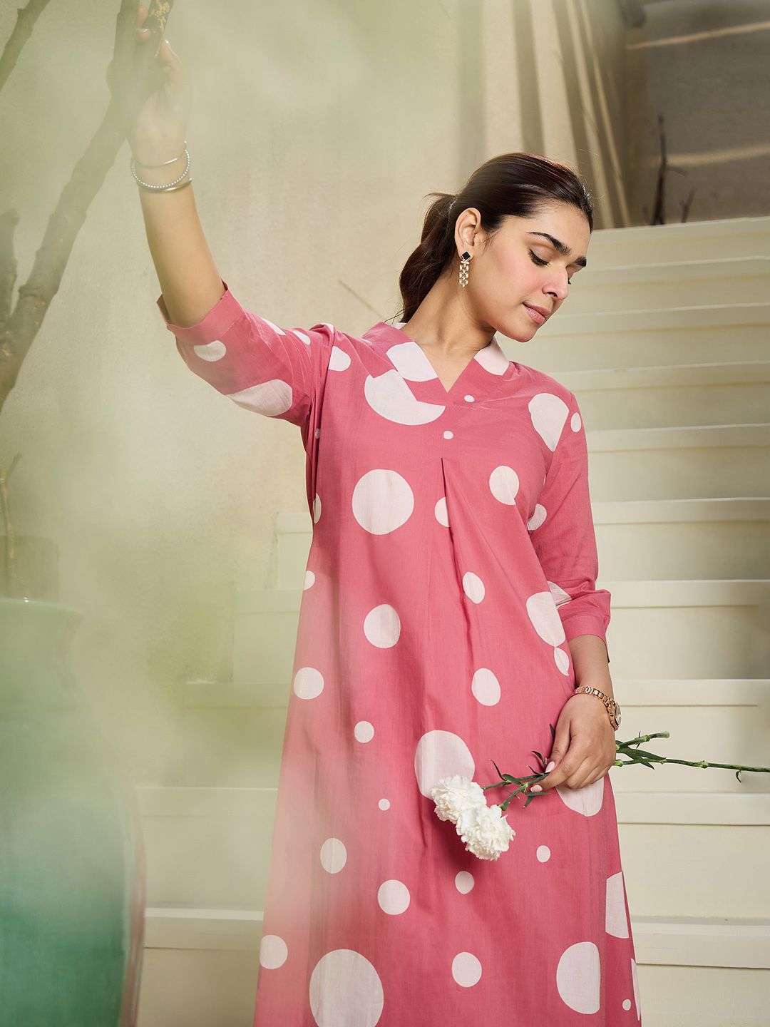 Geometric Printed V-Neck Pure Cotton A-line Kurta With Trousers