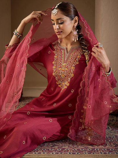 Women Floral Embroidered Regular Kurta with Trousers & With Dupatta