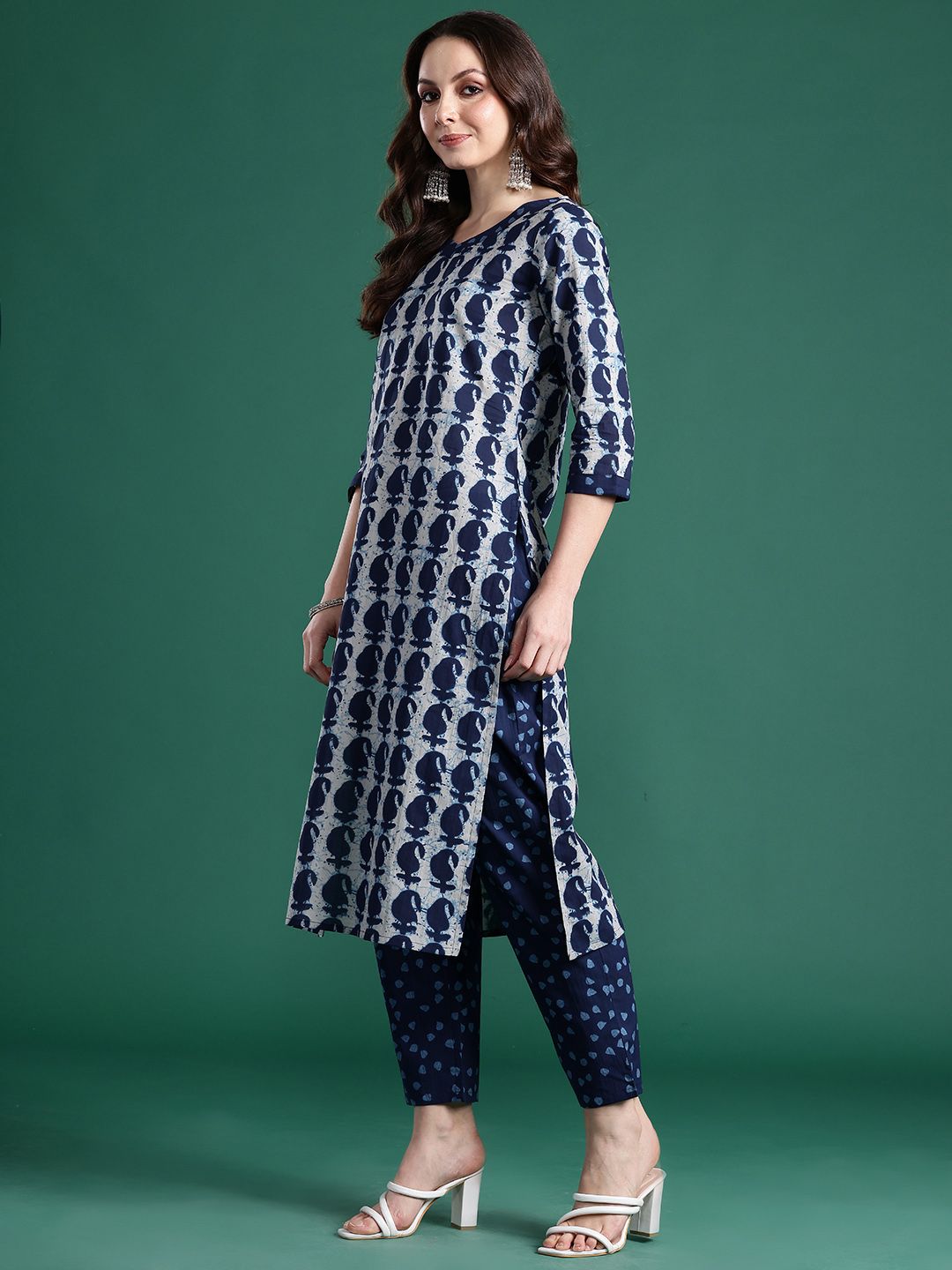 Paisley Printed Pure Cotton Kurta With Trousers & Dupatta
