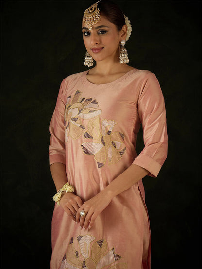 Women Embroidered Regular Thread Work Kurta with Trouser