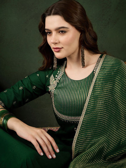 Dhiyona SN Women's Green Floral Embroidered Regular Anarkali Kurta With Trouser With Dupatta