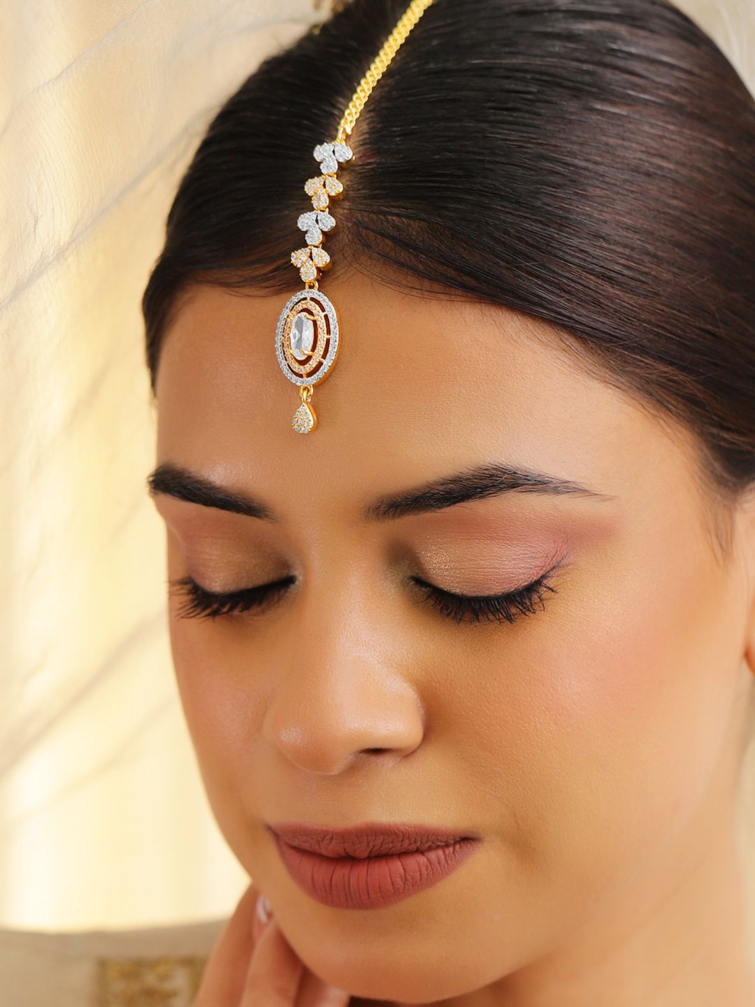 Dhiyona RJ Women's Gold-Plated Artificial Stones Studded Maang Tikka