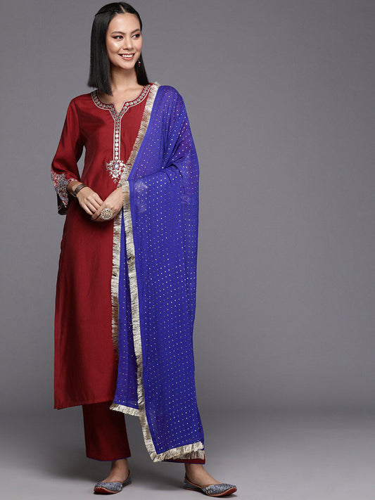 Dhiyona VA Women'sNotch Neck Ethnic Motifs Yoke Design Regular Sequinned Straight Kurta Set