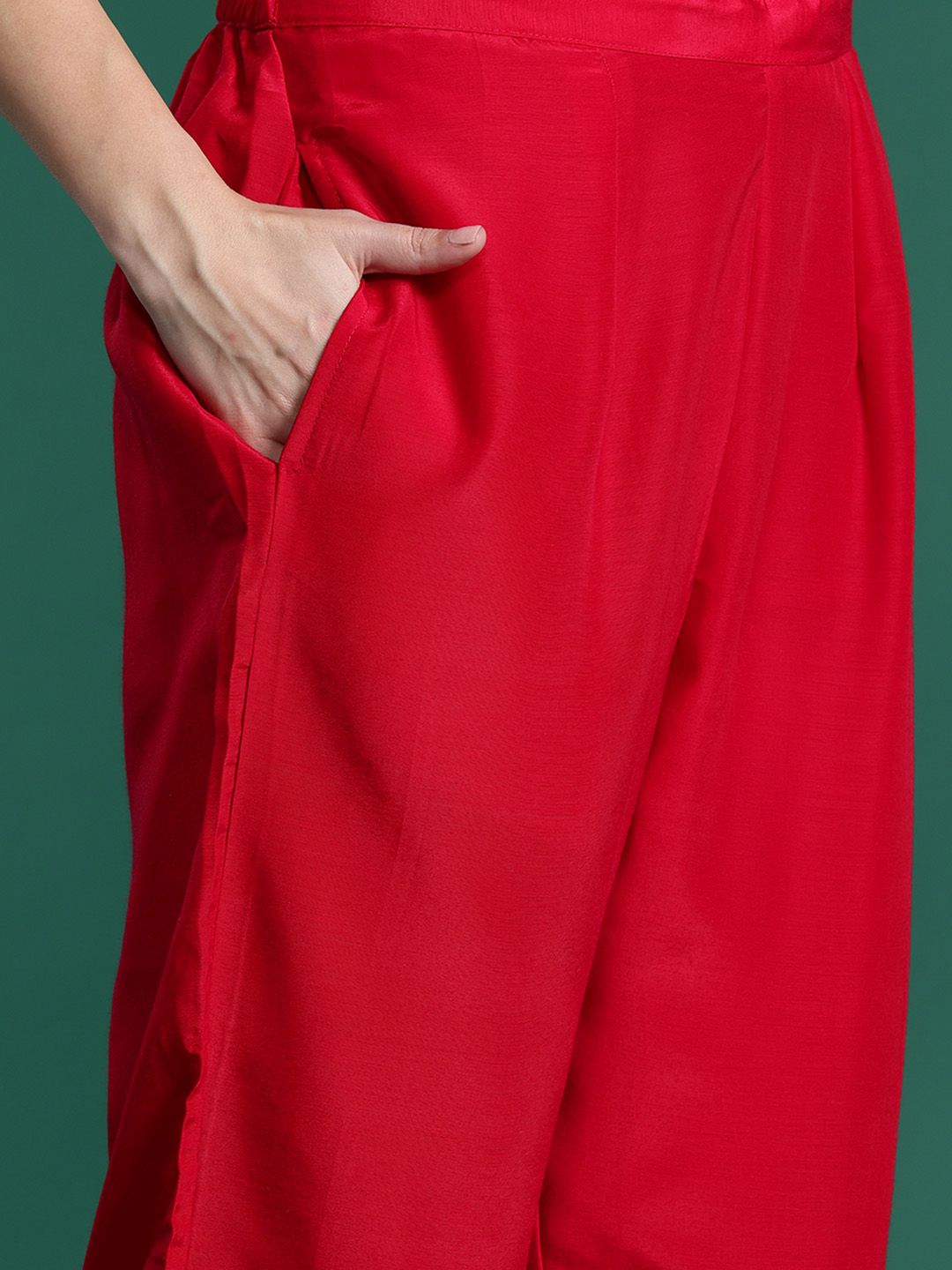 Ethnic Motifs Embroidered Sequinned Kurta with Trousers & With Dupatta