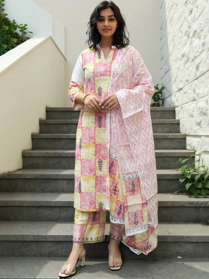 Women Checked Pure Cotton Kurta with Palazzo & Dupatta