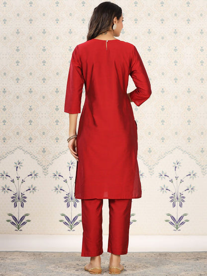 Dhiyona OD  Floral Embroidered Kurta