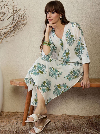 Women Floral Printed Regular Pure Cotton Kurta with Trousers