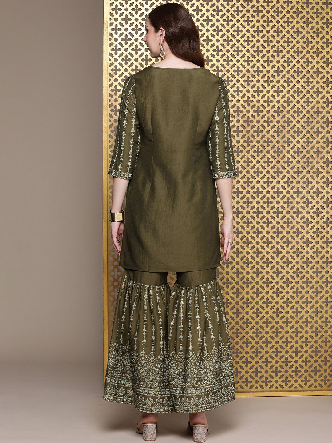 Dhiyona PD Women Ethnic Motifs Printed Regular Jashn Kurta with Sharara