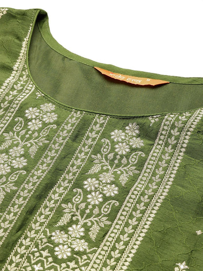 Ethnic Motifs Kurta with Trousers & Dupatta