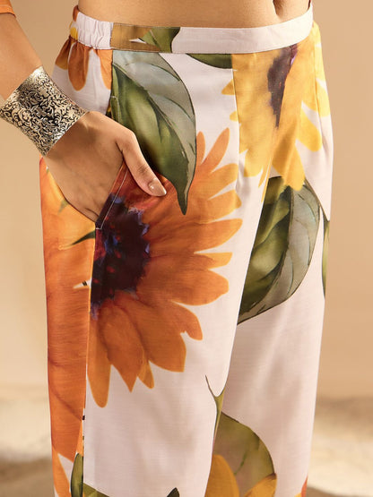 Dhiyona IE Women Floral Printed Regular Kurta with Trousers