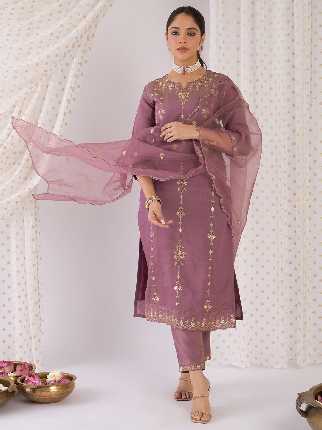 Dhiyona IE Floral Embroidered Notch Neck Zari Straight Kurta With Trouser And Dupatta