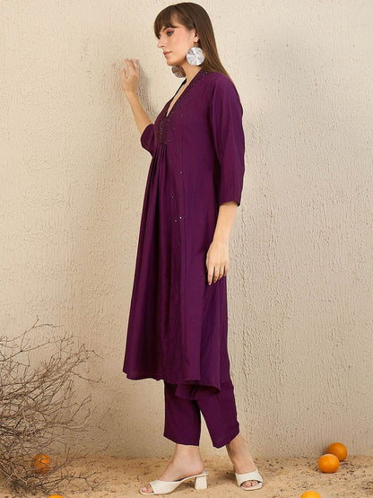 Dhiyona IE Embroidered Three-Quarter Sleeves Tunic With Trouser