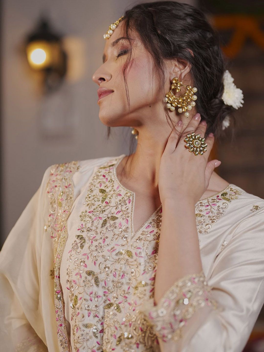 Dhiyona IE Floral Embroidered Liva Kurta with Trousers & Dupatta