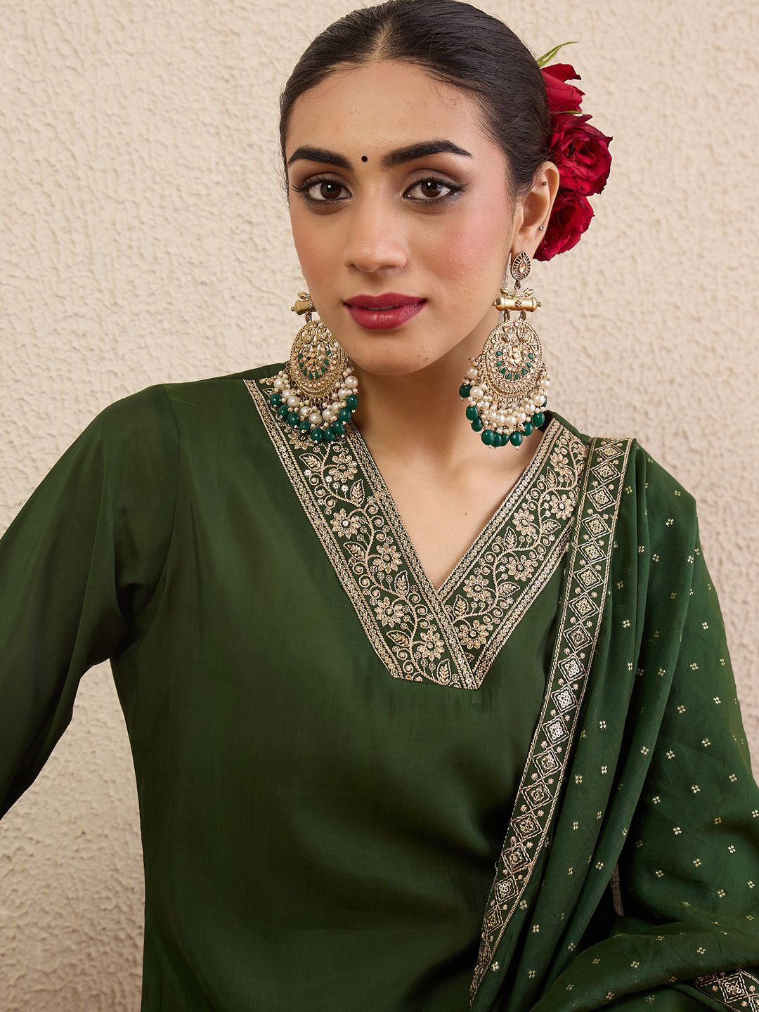 Dhiyona IE Women Ethnic Motifs Embroidered Regular Kurta with Trousers & With Dupatta