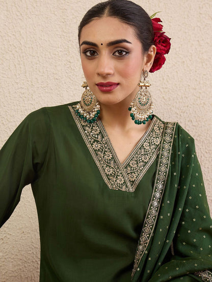 Women Ethnic Motifs Embroidered Regular Kurta with Trousers & With Dupatta