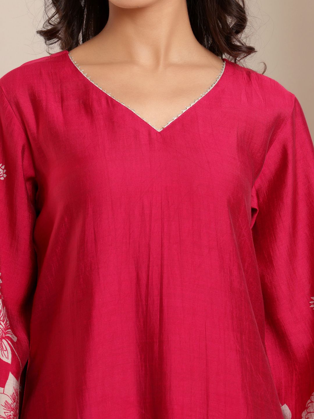 Dhiyona VA Women'sFloral Printed V-Neck Chanderi Silk A-line Kurta with Trousers
