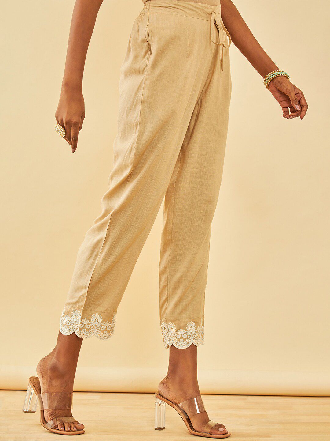 Dhiyona SO Women's Floral Yoke Design Regular Thread Work Kurta with Trousers