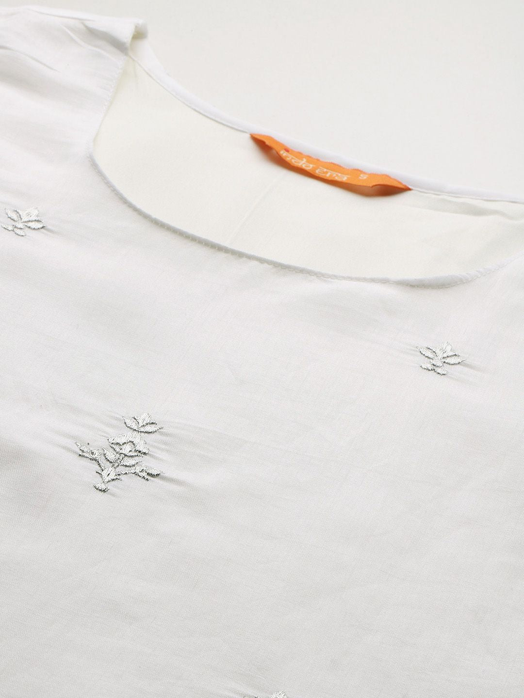 Dhiyona IE Ethnic Motifs Embroidered Kurta with Trousers & With Dupatta
