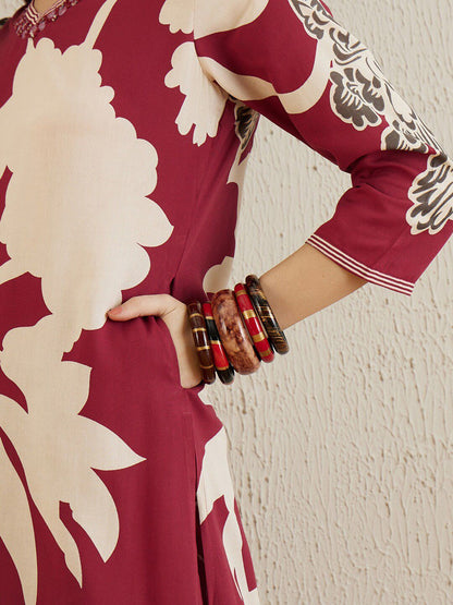 Dhiyona IE Floral Printed V-Neck Sequinned A-Line Kurta with Salwar