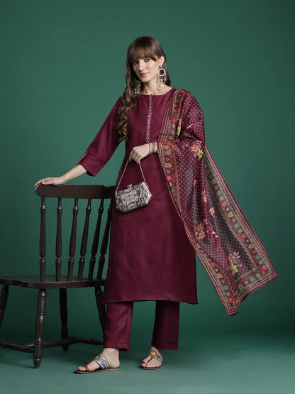 Ethnic Motifs Yoke Design Thread Work Kurta with Trousers & With Dupatta
