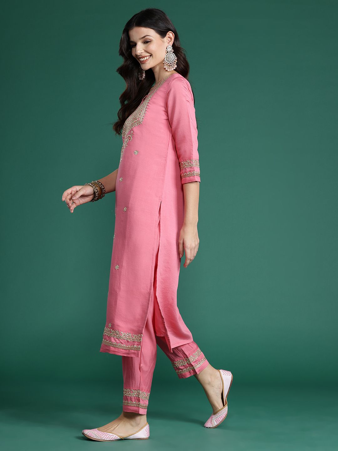 Ethnic Motifs Embroidered Sequinned Kurta With Trousers & Dupatta