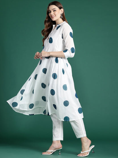 Dhiyona IE Printed Panelled Sequinned Pure Cotton Kurta with Trousers & With Dupatta