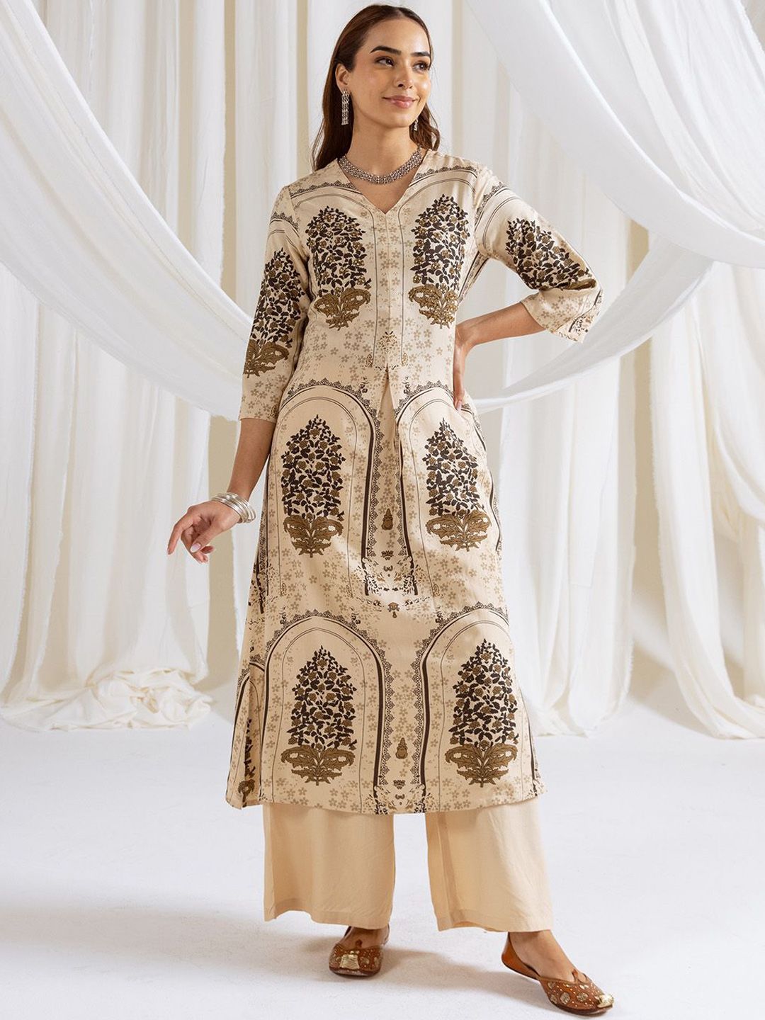 Dhiyona IS Women's Women Ethnic Motifs Printed Regular Kurta with Trousers