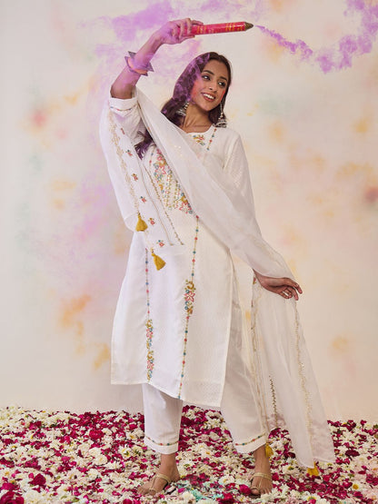 Dhiyona IE Women Floral Embroidered Regular Thread Work Pure Cotton Kurta with Trousers & With Dupatta